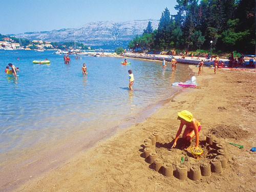 Sand beach in Luka Korculanska is perfect for children