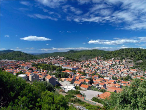 Mesto Blato v notranjosti otoka Korčula