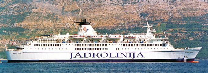 Traghetto Marco Polo alla partenza dall'isola di Korcula