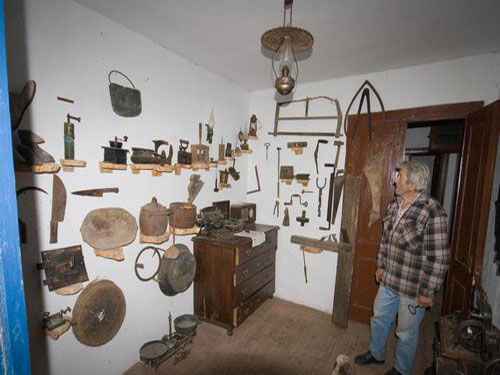Ethnographic collection Paval Sain in Zrnovo